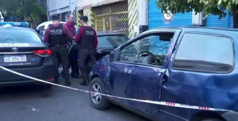 Con 1,91 de alcohol en sangre, provocó un choque y vuelco en pleno barrio porteño