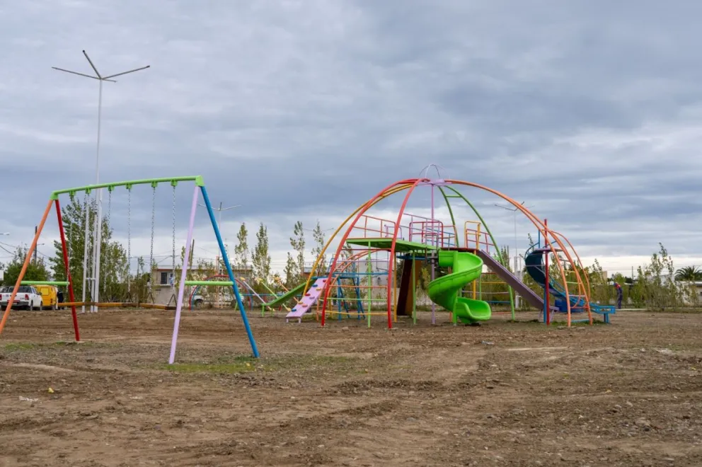 El Municipio avanza con el mantenimiento y la conservación de espacios públicos en distintos barrios