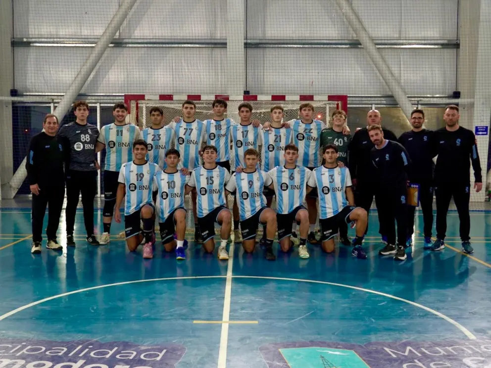 Preselección junior de handball de Argentina está en Comodoro preparándose para el Mundial de Polonia