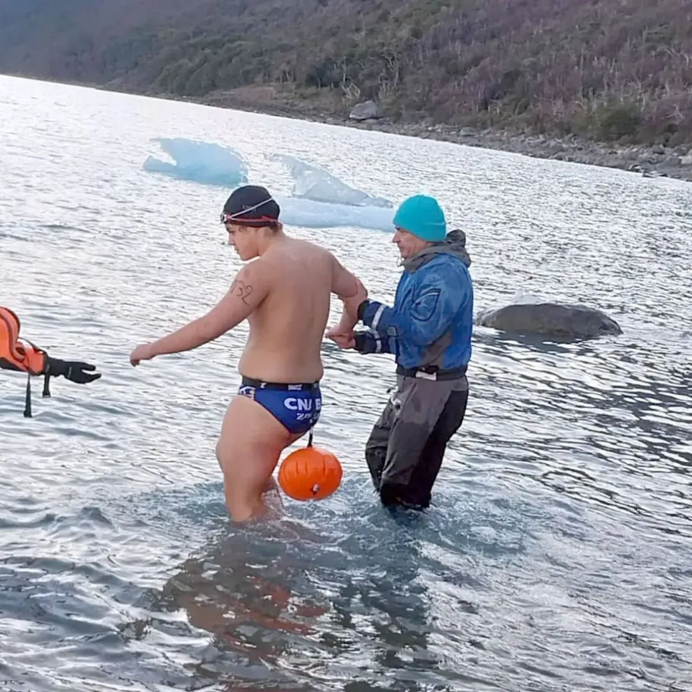 Bautista Wisky se prepara para una travesía en Río Turbio