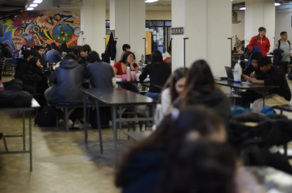 Unos 300 estudiantes se alimentan en el comedor universitario y se busca aumentar su capacidad