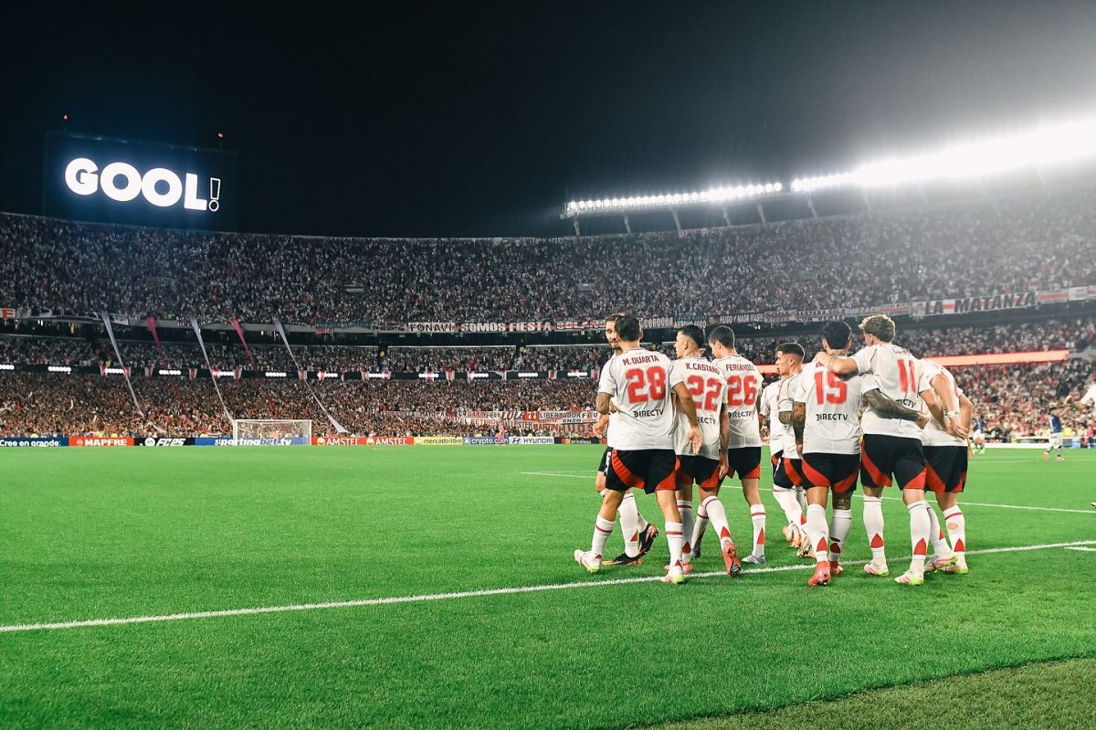 River goleó 6-2 a Independiente del Valle y selló su pase a octavos