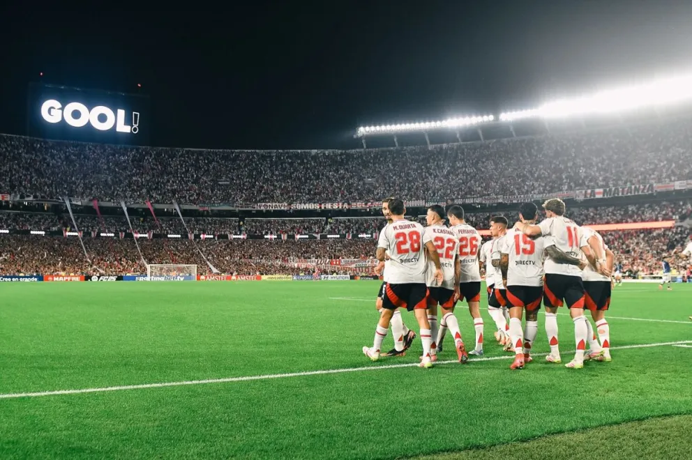 River goleó 6-2 a Independiente del Valle y selló su pase a octavos 