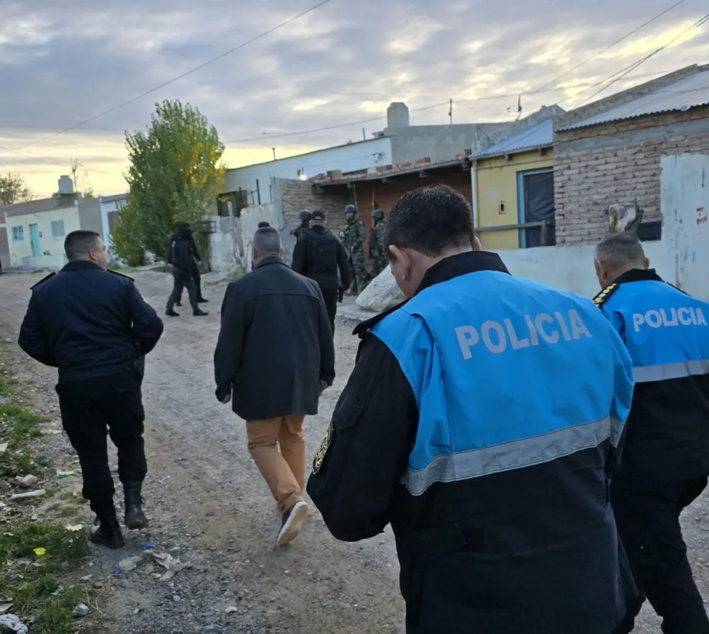 Se intensifica la búsqueda del joven desaparecido hace un mes.