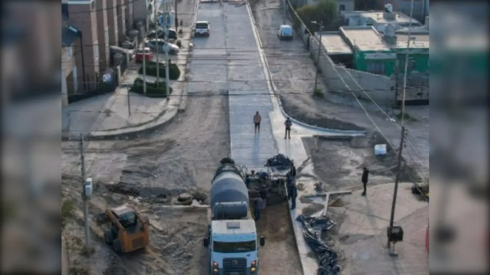 Continúan las mejoras en infraestructura urbana en el barrio Juan XXIII