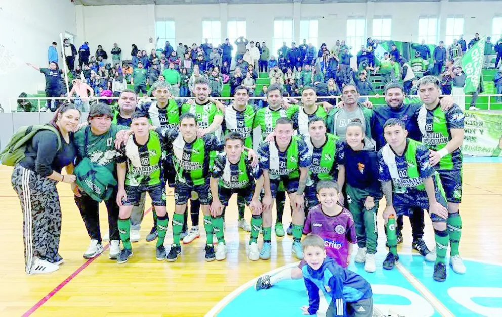 Halcones volvió a ganar y Camioneros puso tercera