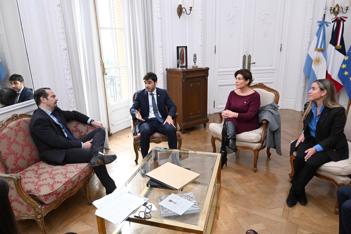 Torres se reunió con el embajador de Francia para avanzar en inversiones turísticas, energéticas y sustentables