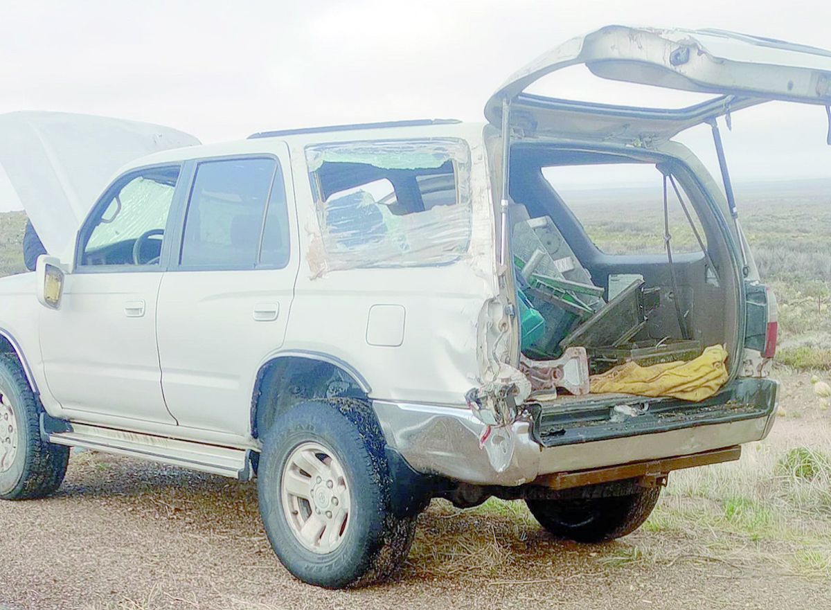 Una camioneta volcó cerca de Paso de Indios y sus ocupantes resultaron ilesos