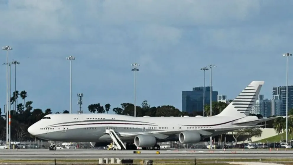Polémica en EE.UU. por avión regalado por Qatar a Trump