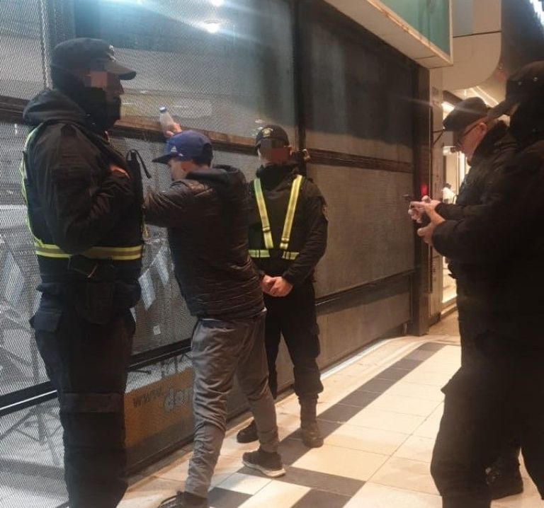 Joven detenido en el centro por pedido de captura vigente