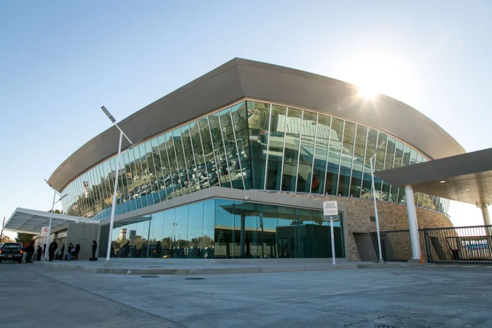 Desregulación sector aéreo: un dólar barato resulta favorable para atraer a las aerolíneas internacionales