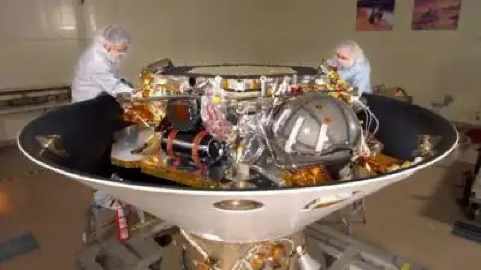 Hallan 26 nuevas especies de bacterias en "Salas Limpias" de la NASA