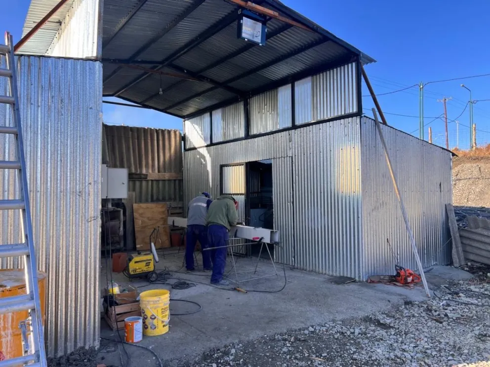 Se continúa con asistencia técnica tras el incendio en Epuyén