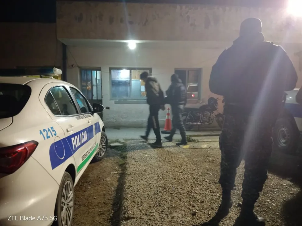 Capturan a un joven con pedido de captura vigente durante un control policial 