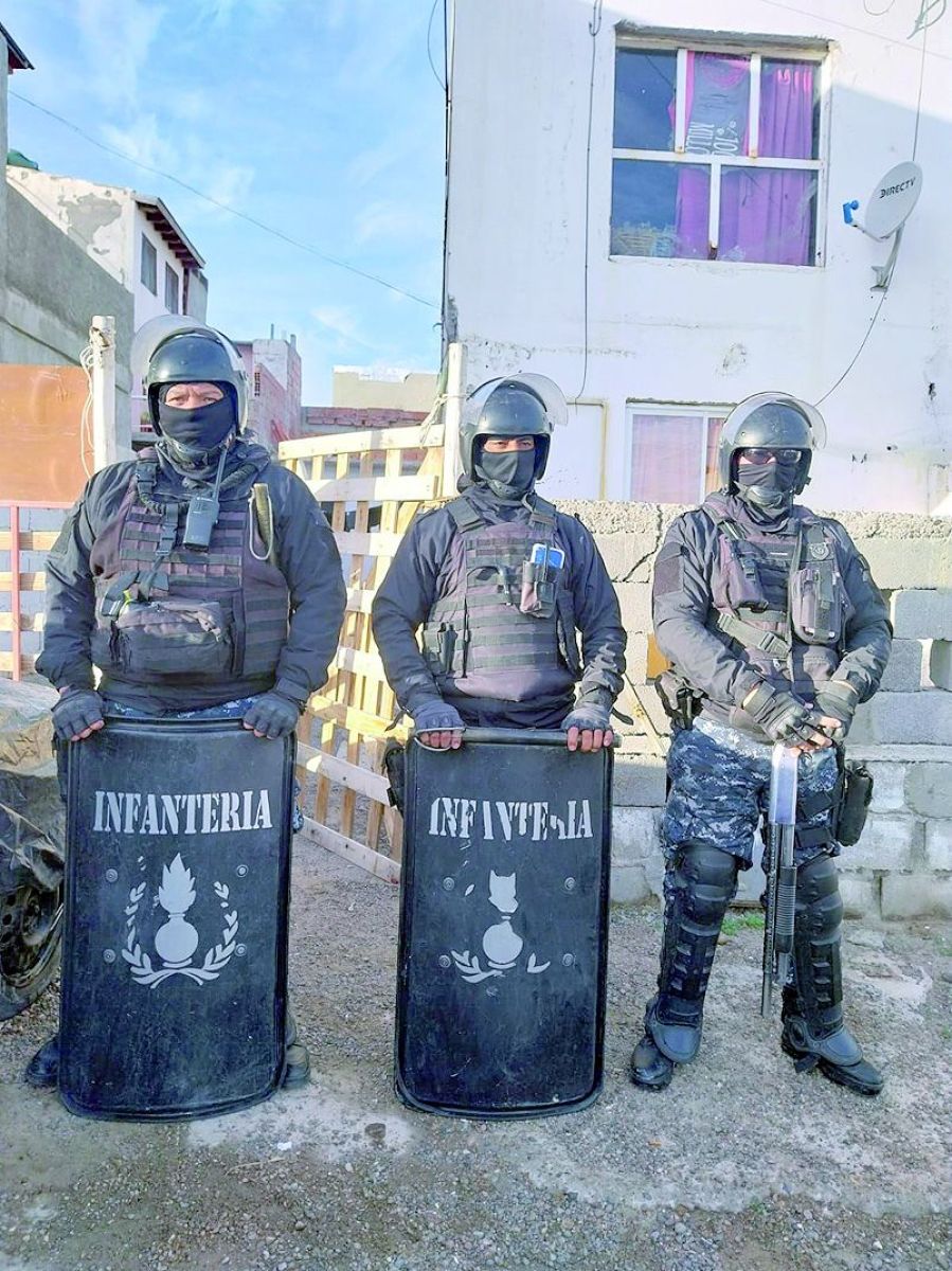 Desbarataron en Madryn dos “kioscos” de droga: hay cuatro “vendedores” imputados