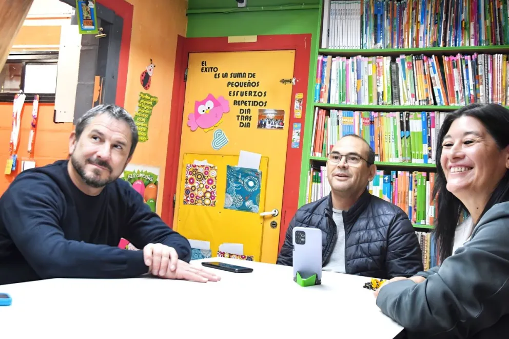 Merino reinauguró Remembranzas, firmó convenio con Educación y lanzó una plataforma de lectura