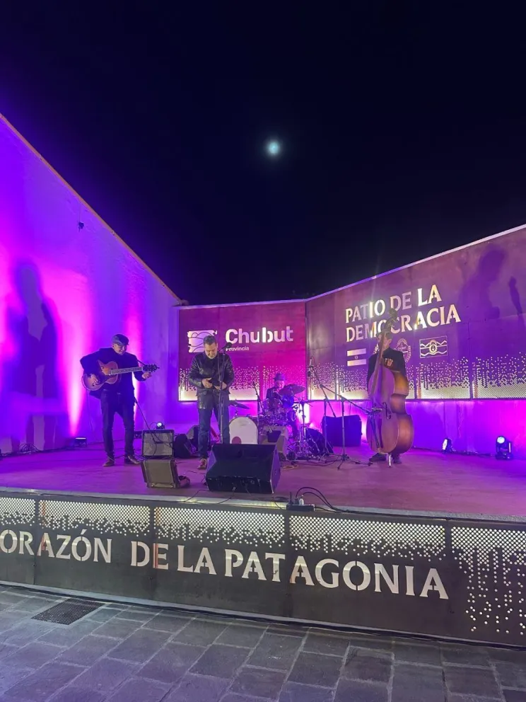 El gobernador estará presente en el sorteo del Telebingo Chubutense de este 25 de Mayo