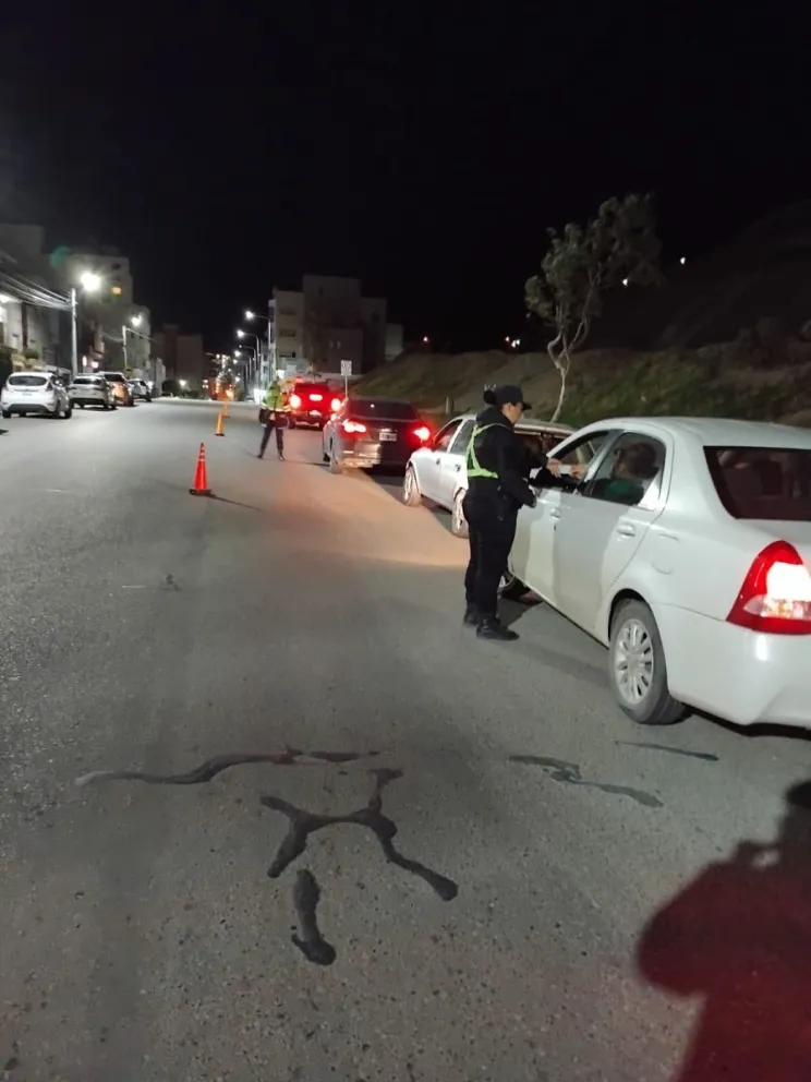 Controles de alcoholemia: cinco positivos en operativo