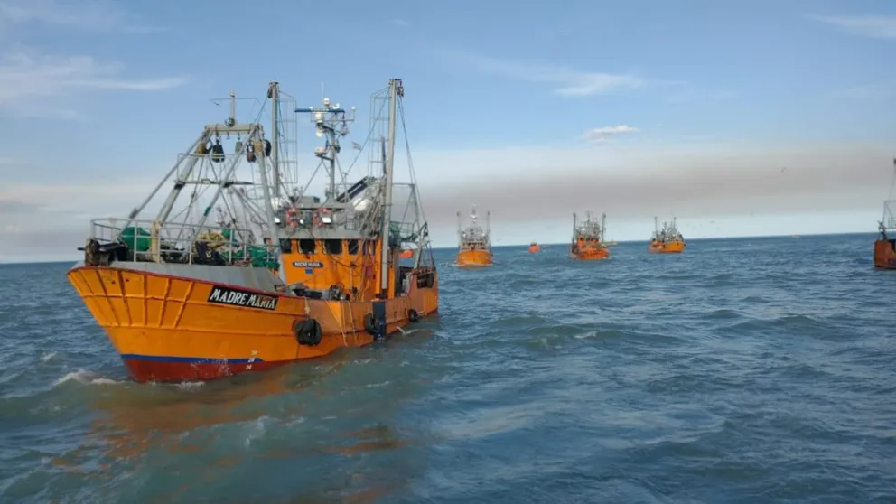 La gestión de Ignacio Torres moderniza el monitoreo marítimo. 