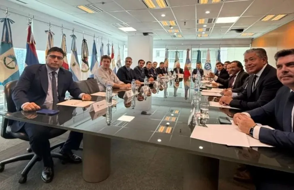 Ignacio Torres participó y pidió avanzar con una reforma fiscal.