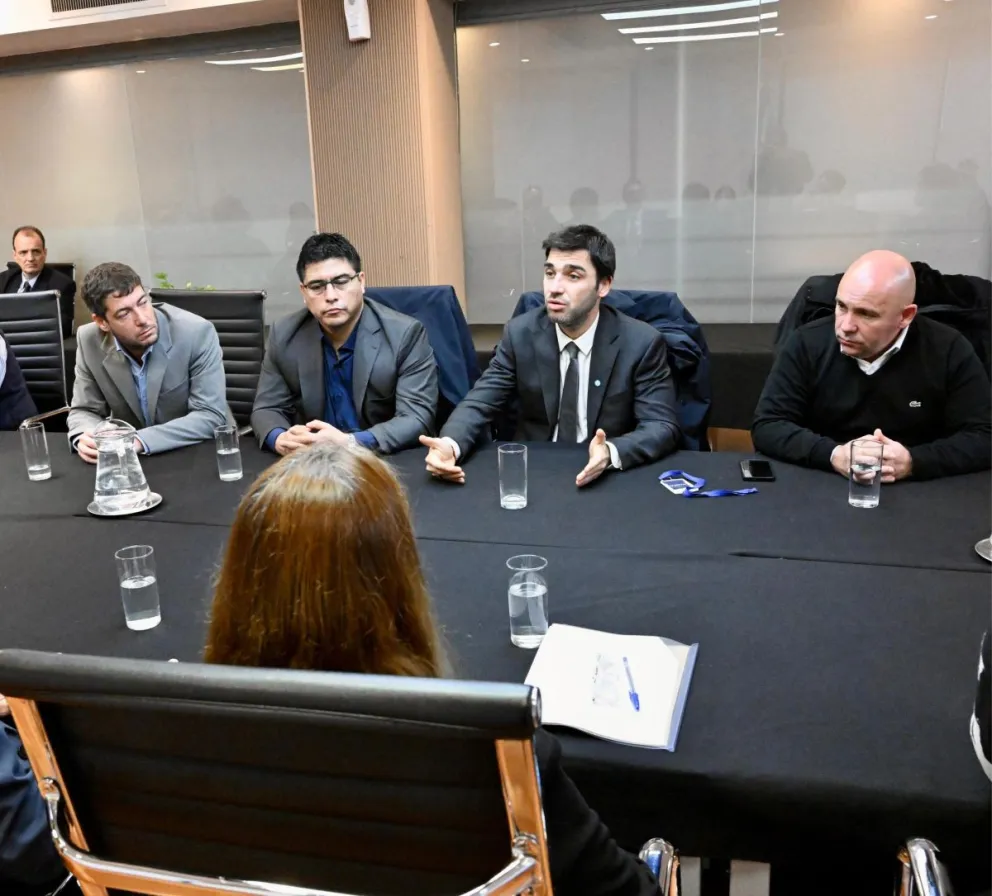 Por impulso de Torres y Vidal, Nación convocó a una reunión urgente para destrabar el inicio de la temporada de pesca con medidas de alivio fiscal para el sector.