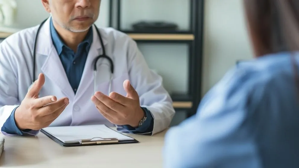 El nuevo reglamento ya rige para los residentes médicos de todo el país.