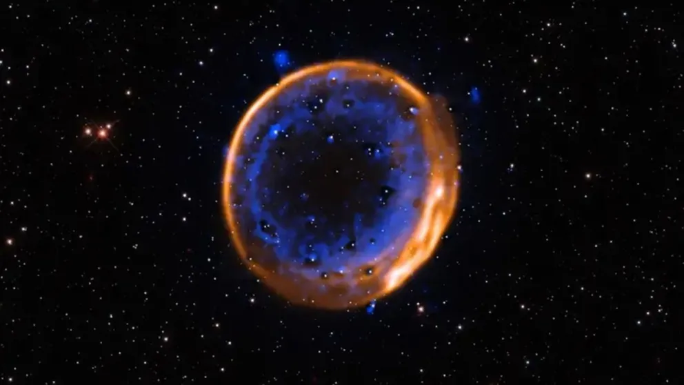 La doble explosión de una estrella, registrada en Atacama, representa un hito para la astrofísica moderna.