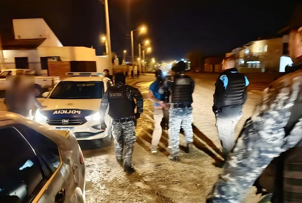 La intervención tuvo lugar en calles Perú y Lago Puelo del barrio Pujol I.