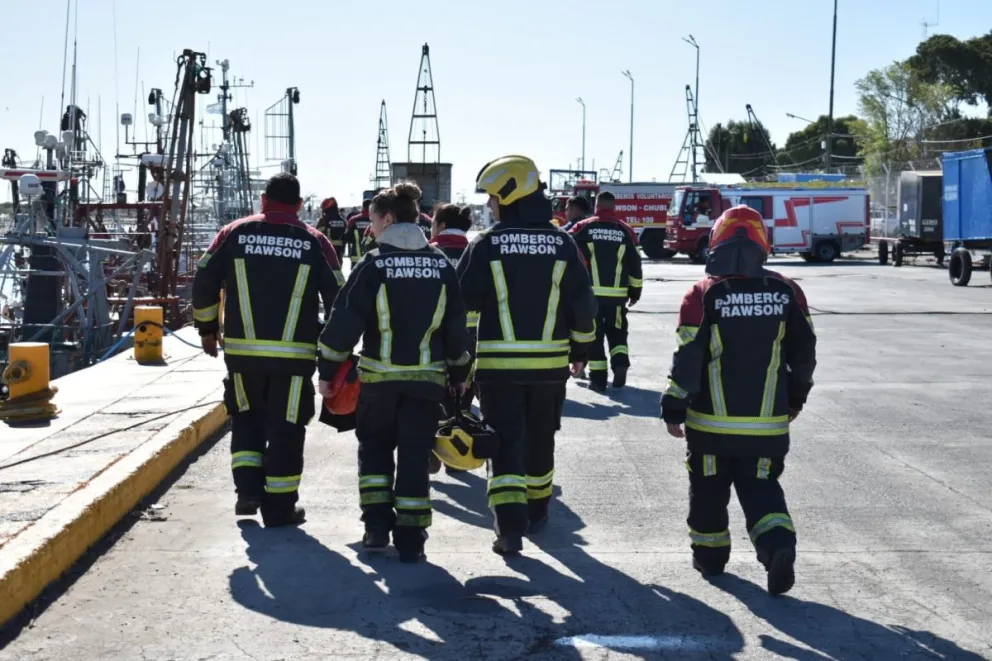 El intendente de Rawson, Damián Biss, explicó los fundamentos de lo que se busca en el nuevo modelo de financiamiento del servicio de bomberos.