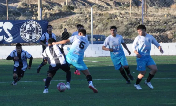 Con un gol oportuno y una defensa a prueba de todo, el “Puerto” gritó en km 5