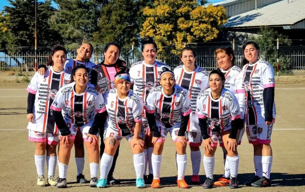 Stella Maris terminó siendo un duro rival para la C.A.I., al empatar el juego sin goles (Fotomixcr)