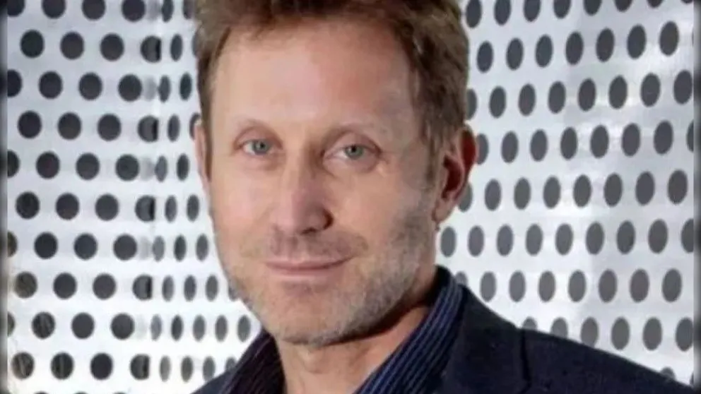 Jonathan Kovalivker se presentó en la Justicia y entregó su celular.