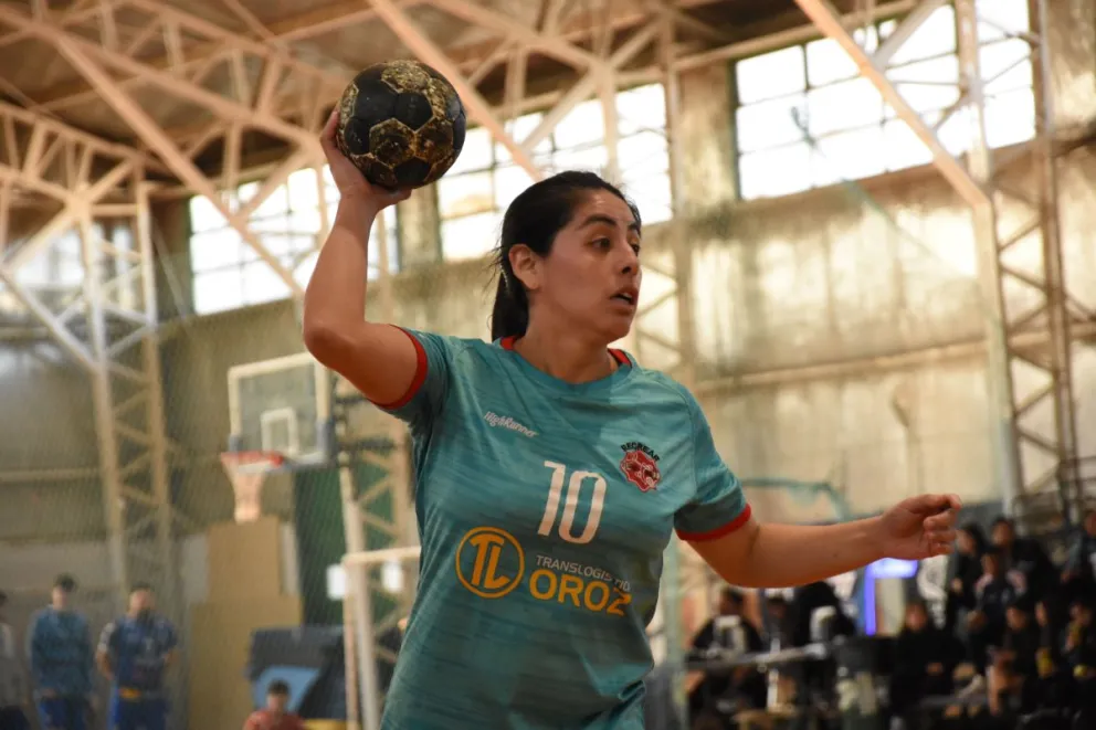 Cinthia Aguilar es una de las goleadoras del torneo.