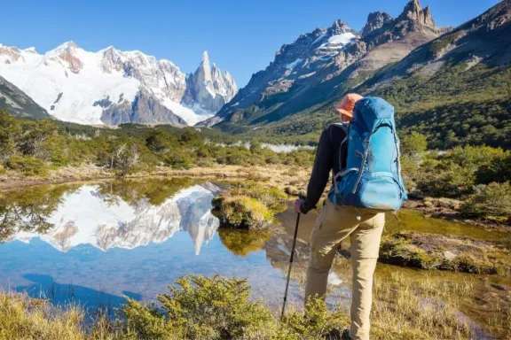 Correo Argentino lanzó nuevos Sellos de Porte Único con imágenes de la Patagonia