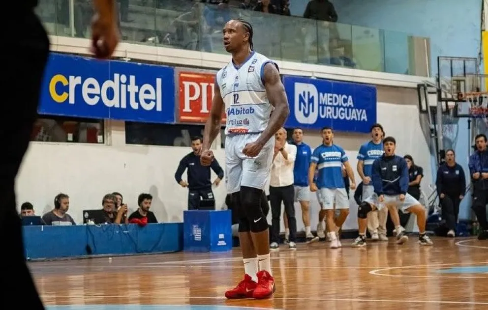 Víctor Andrade será el pivote titular y viene de jugar en Uruguay.