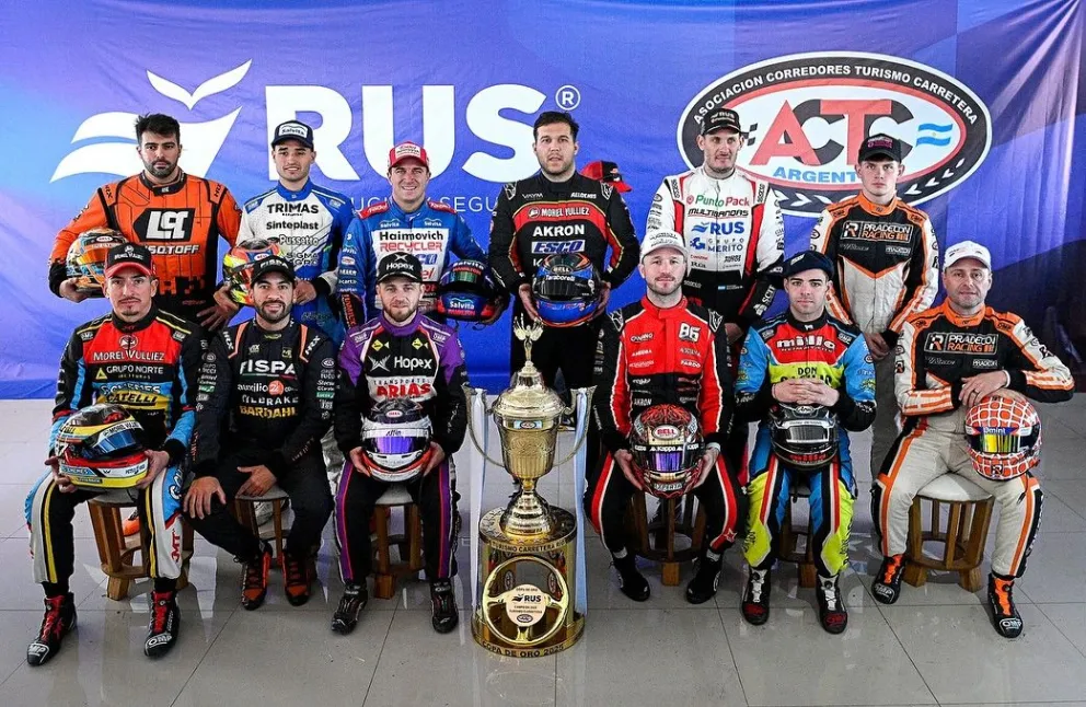 Comienza la primera de las cinco fechas de la Copa de Oro del TC para definir al campeón 2025, donde el piloto de Rada Tilly Marcelo Agrelo está entre los 12 mejores que van por el "uno" de la temporada. (Foto: Prensa ACTC)