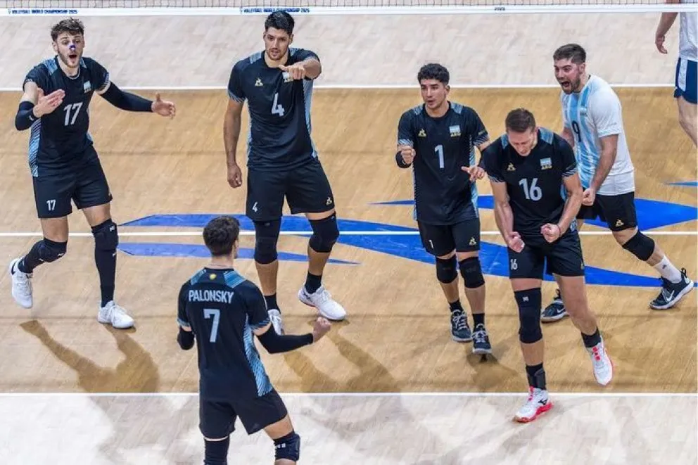Argentina a un paso de la clasificación a octavos de final. Foto Prensa.