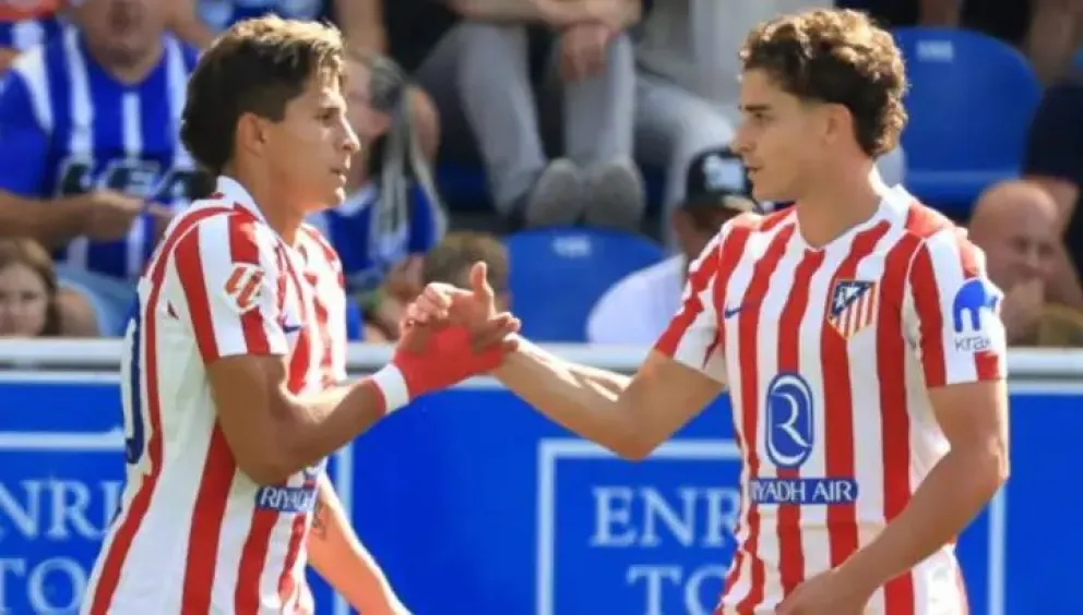 Giuliano Simeone y Julián Alvarez marcaron ante el equipo alemán.