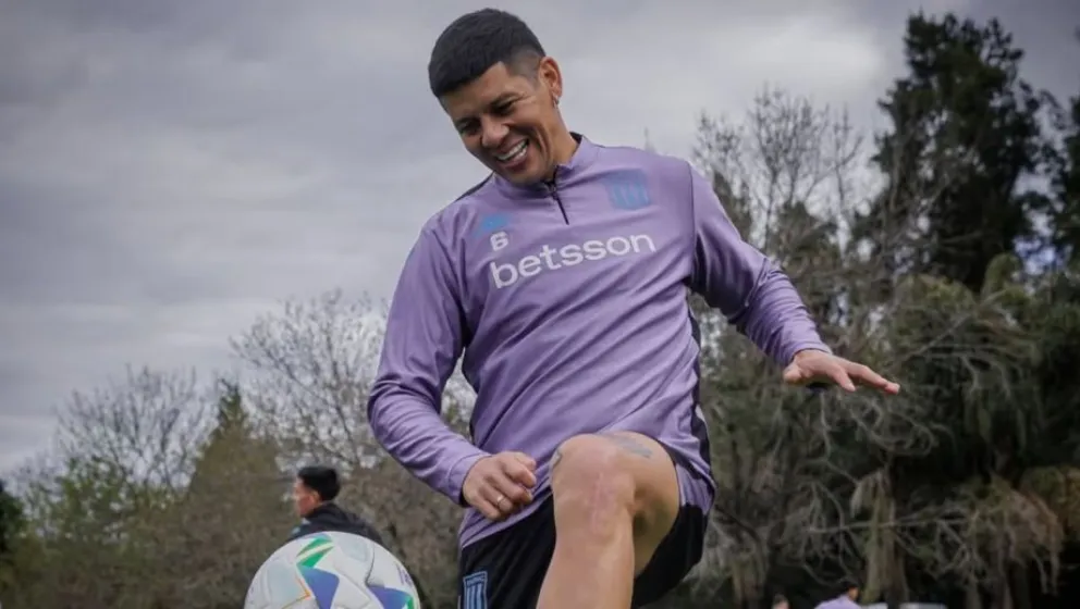 Marcos Rojo se perfila como titular en Racing.