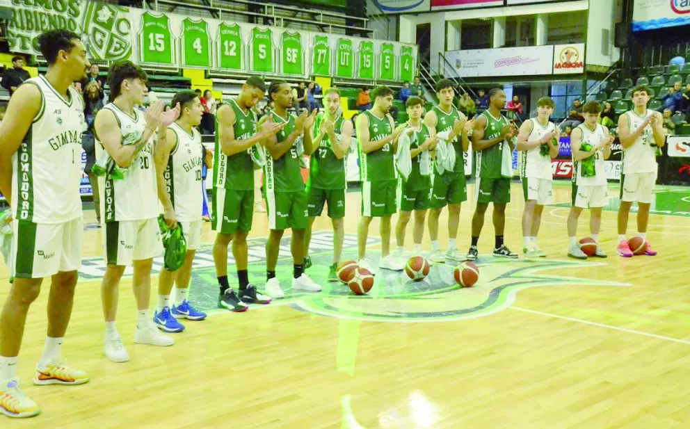 Juan Cárdenas, Valentín Ayala, Sebastián Carrasco, Angelo Cisneros, Marcos Chacón, Federico Grun, Mauro Cosolito, Emiliano Toretta, Carlos Rivero, Víctor Andrade, Martiniano Dato, Ignacio Copesky y Jesús Centeno. Foto: Alejandro Paillahuala. Crónica.