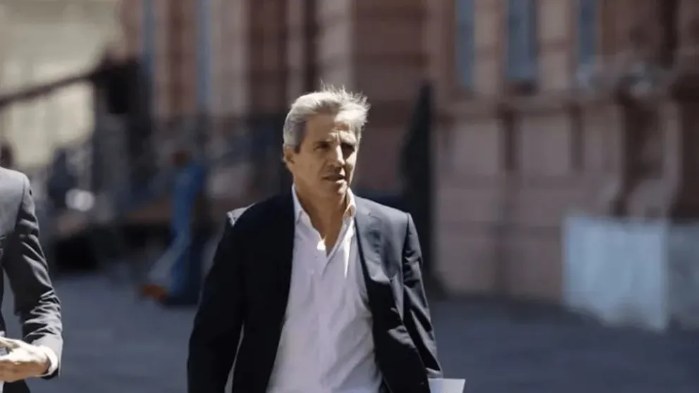  La visita del ministro de Economía, Luis Caputo, a Washington se realizó el viernes, y este martes se cumplieron cuatro días sin anuncios formales.