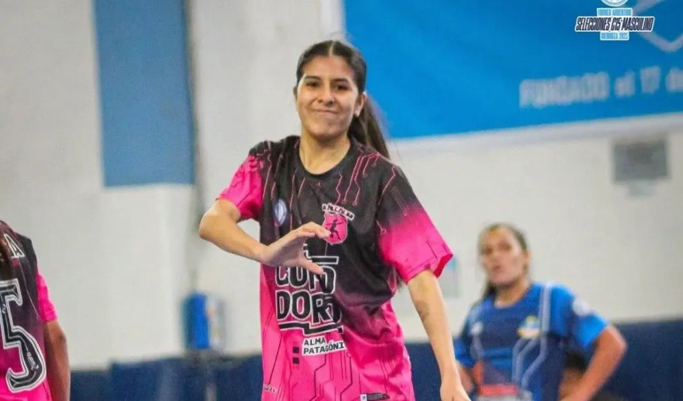Micaela Cárdenas de un Comodoro protagonista. (CAFS).