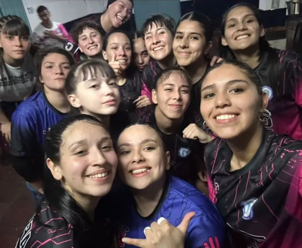 Las chicas llegaron a la final a todo gol.
