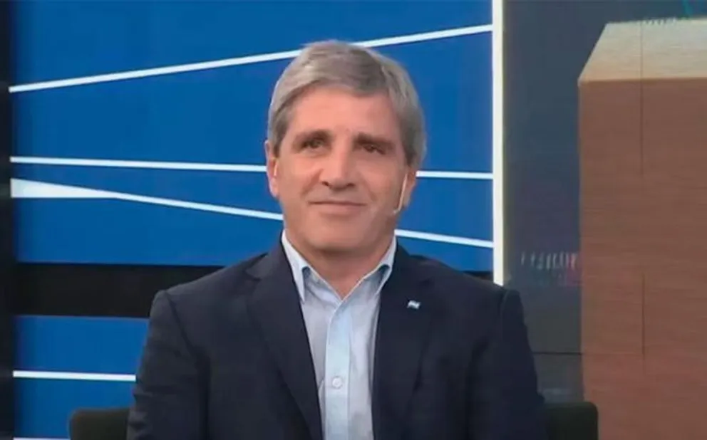 El ministro de Economía, Luis Caputo, aseguró que la dolarización está descartada y defendió el acuerdo alcanzado con Estados Unidos, que incluye un swap por 20.000 millones de dólares