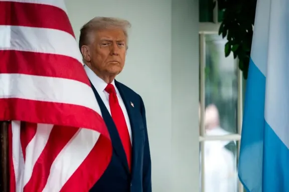 Donald Trump amenaza con cambiar de sede Donald Trump amenaza con cambiar de sede