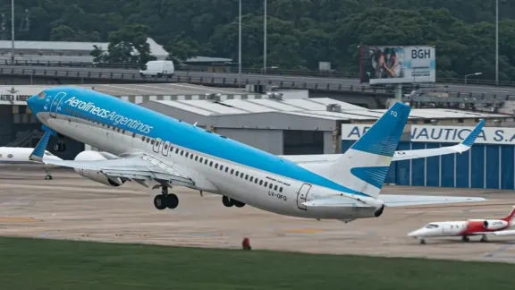 Aerolíneas  Argentinas  suspendió ocho aviones tras la falla de un motor en un vuelo a Córdoba