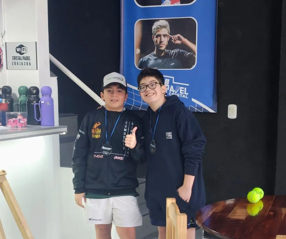 Los jugadores menores de Petro Pádel están cerrando un gran año de crecimiento en lo deportivo, en un gran trabajo de base de profesores y padres de Comodoro Rivadavia. 