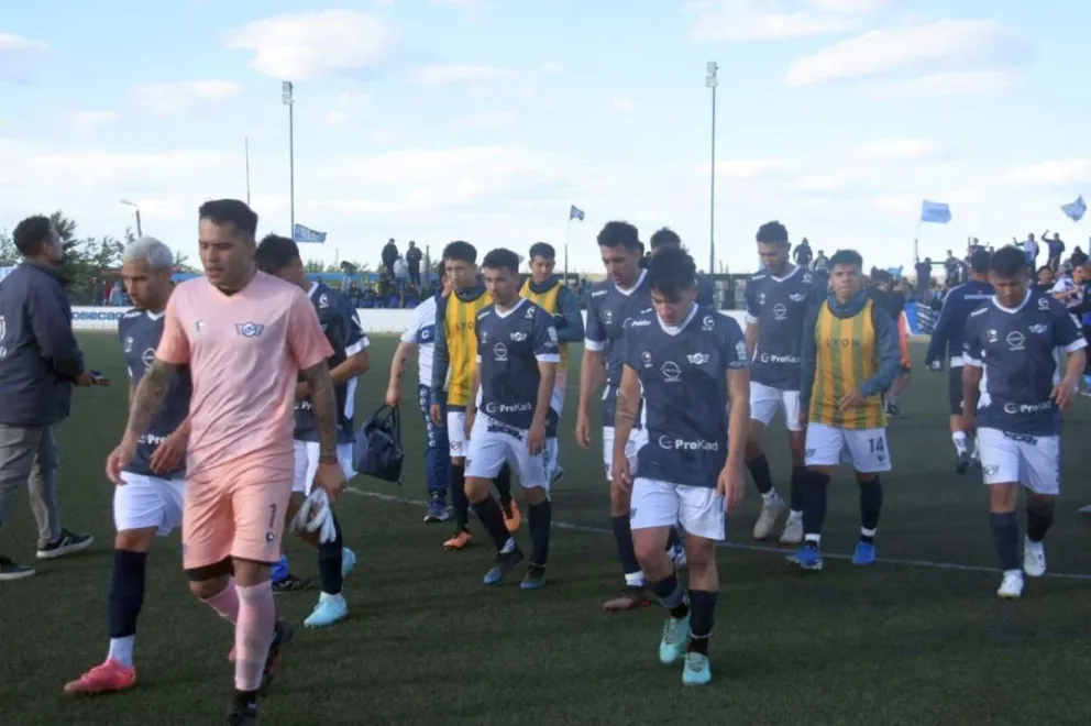 Newbery no pudo sumar ante Empleados de Comercio de Trelew (Foto: Daniel Feldman).
