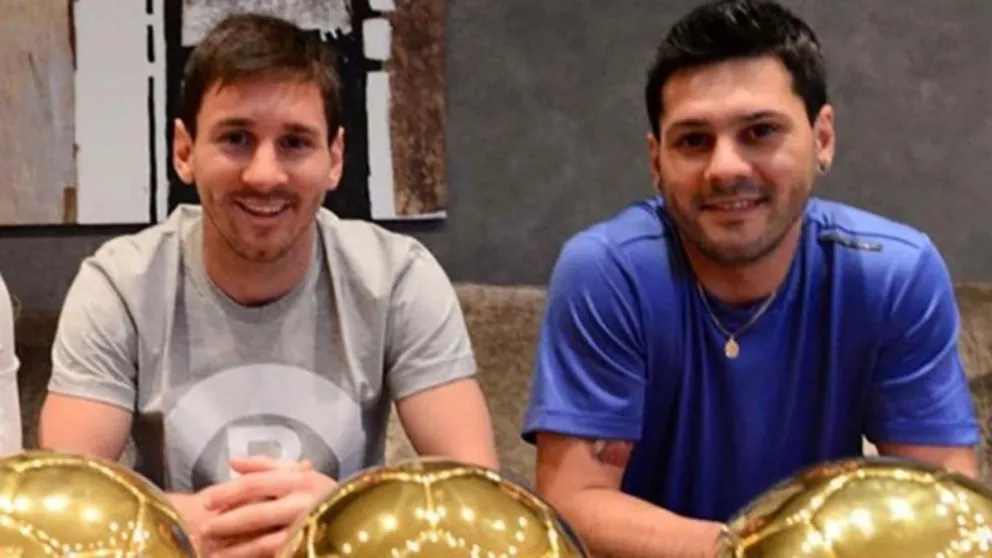 Lionel Messi junto a su hermano Matías, presidente de Leones de Rosario FC