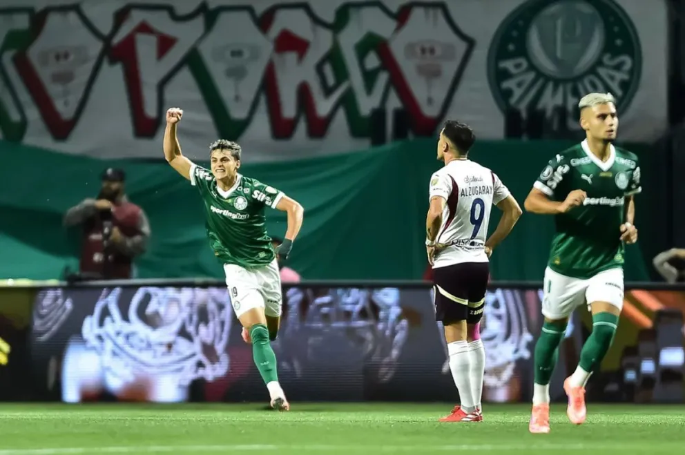 Palmeiras concretó una remontada histórica y jugará la final de la Copa Libertadores 2025 con Flamengo.